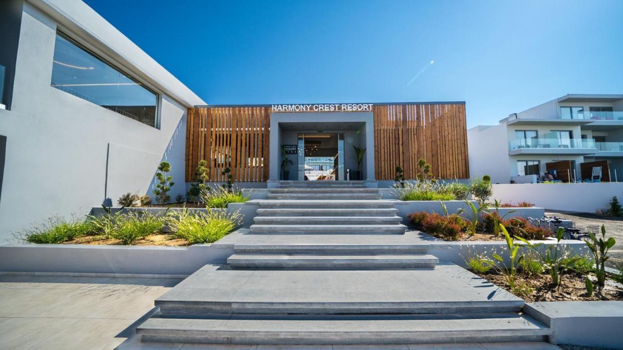 Harmony Crest & Adults Only 4*