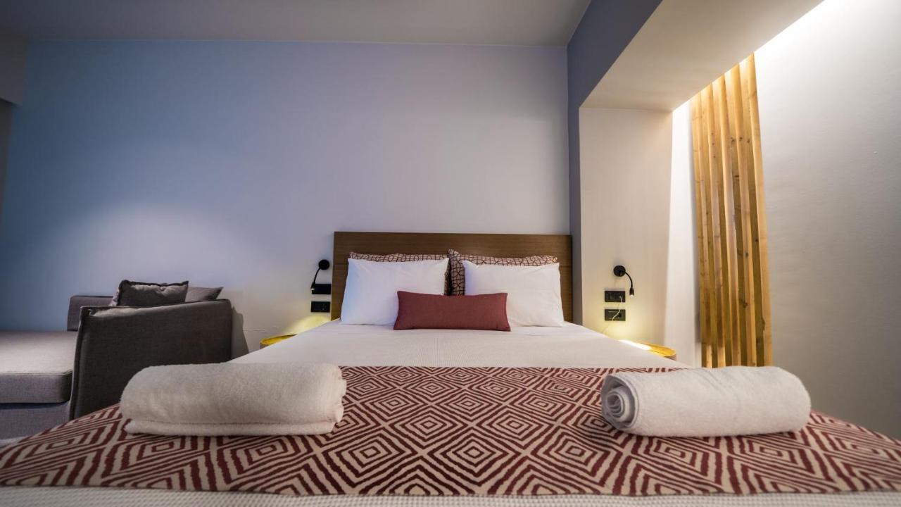 Harmony Crest & Adults Only 4*