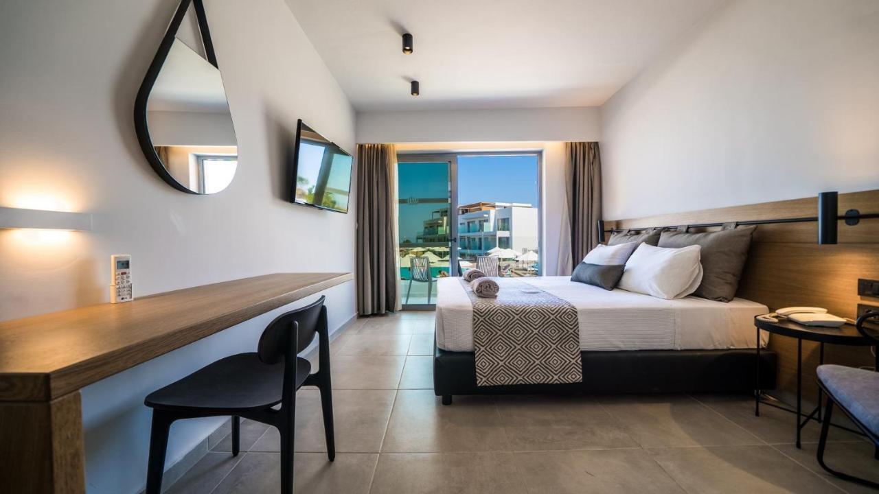 Hotel Harmony Crest & Adults Only 4*