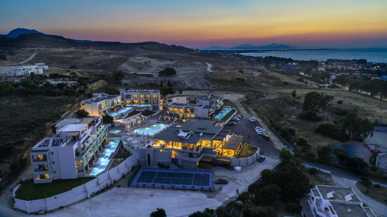 Harmony Crest & Adults Only Hotel