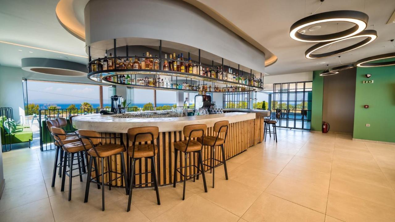 Hotel Harmony Crest & Adults Only