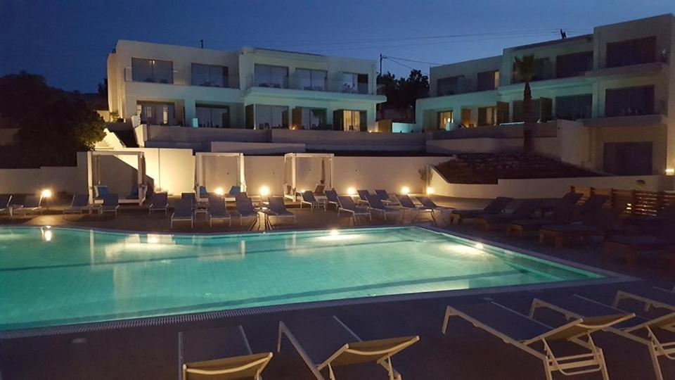 Hotel Harmony Crest & Adults Only 4*