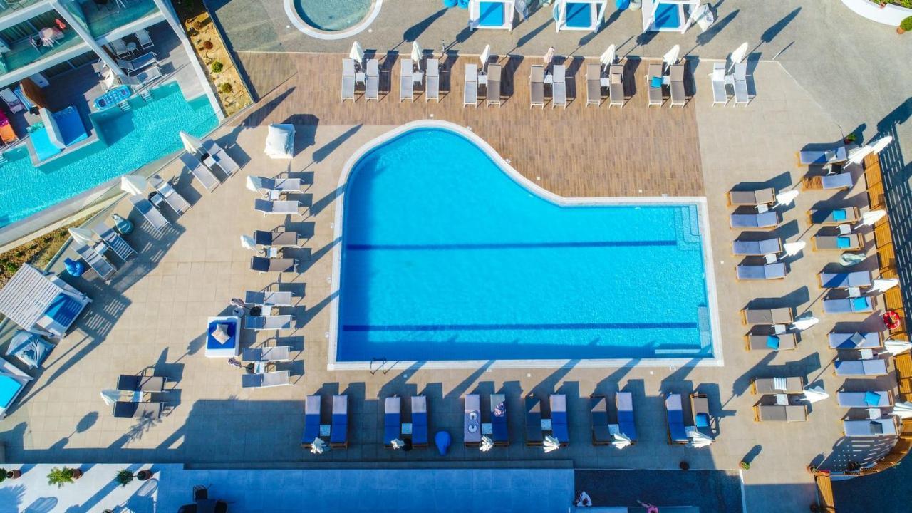 Harmony Crest & Adults Only 4*